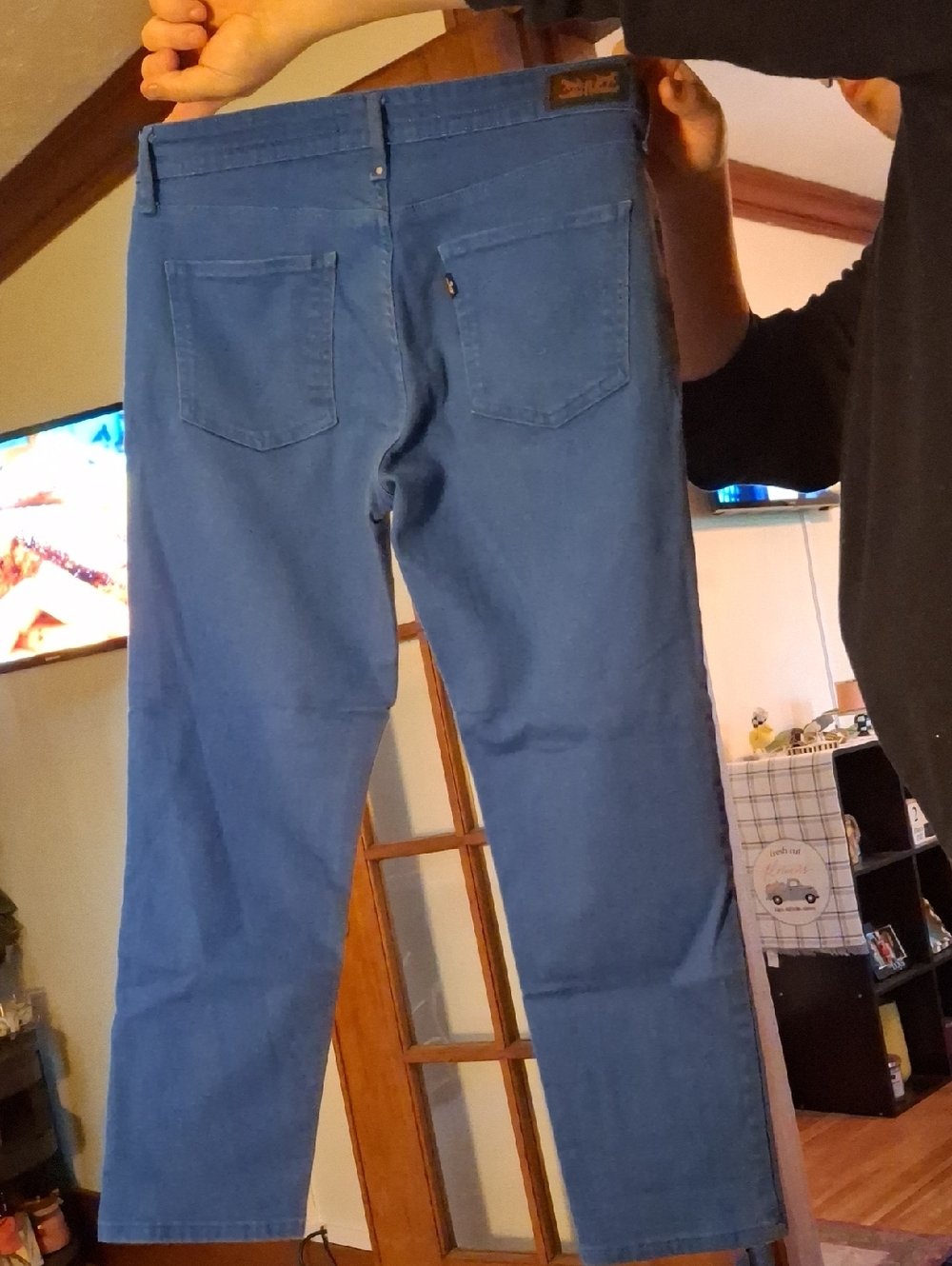 Blue Levi Mid rise skinny jeans - Picture 9 of 9